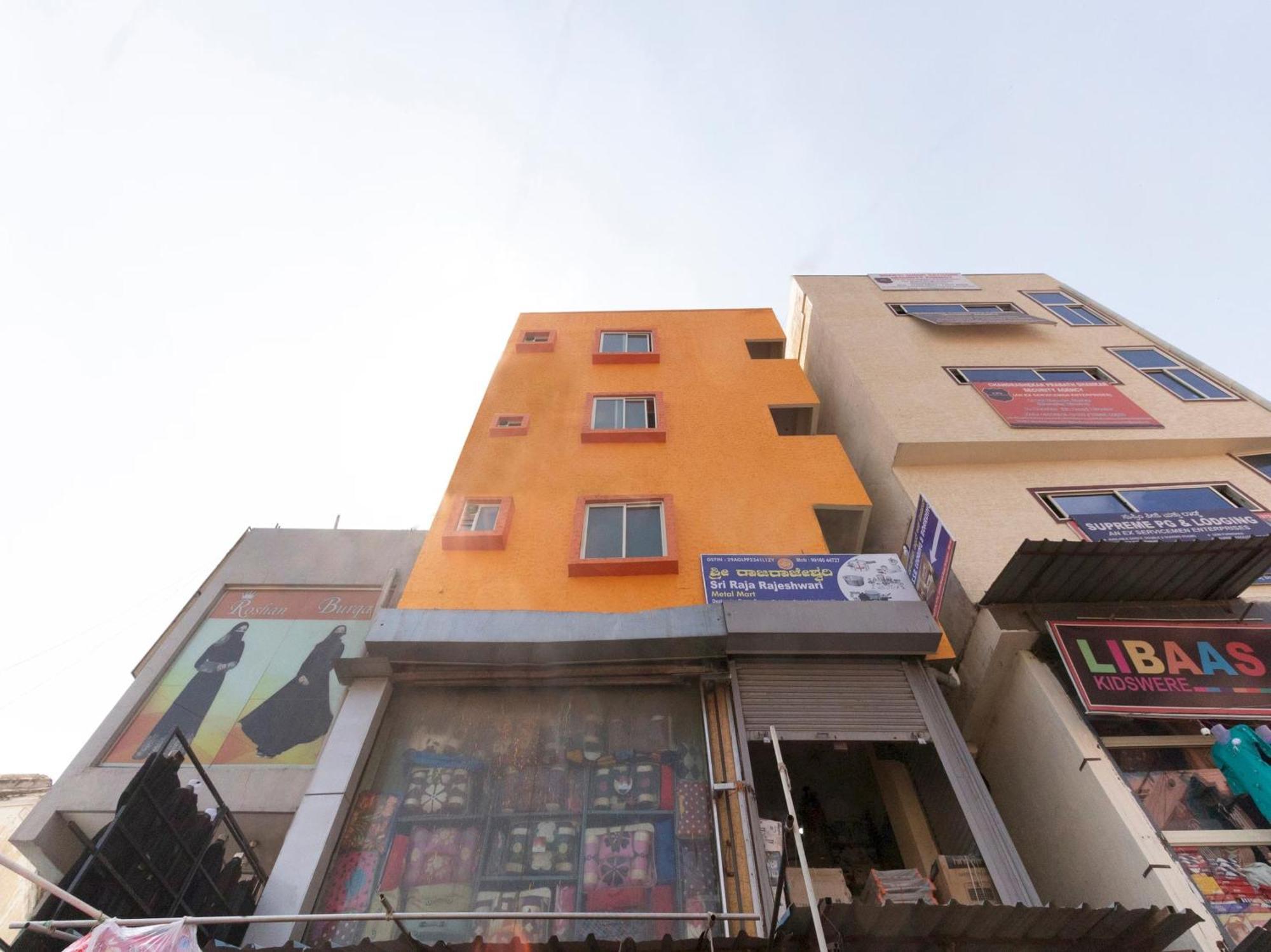 Spot On 71449 Ssr Lodging And Boarding Hotel Bangalore Exterior foto